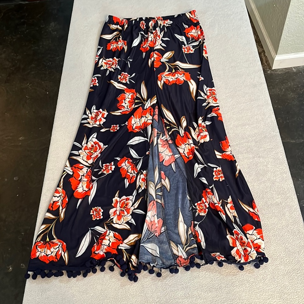 Elastic sarong skirt